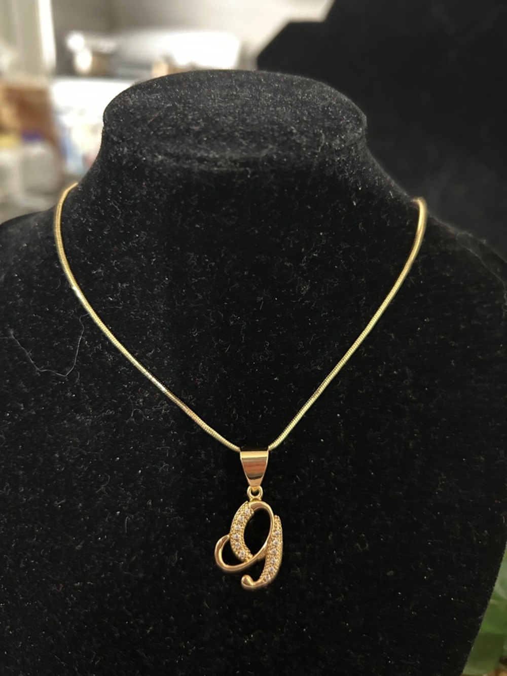 Fashion Jewelry Gold Initial Pendant Necklace with Pave 'G'